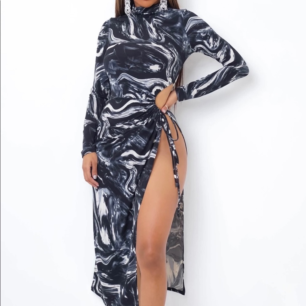 Long sleevd high slit dress